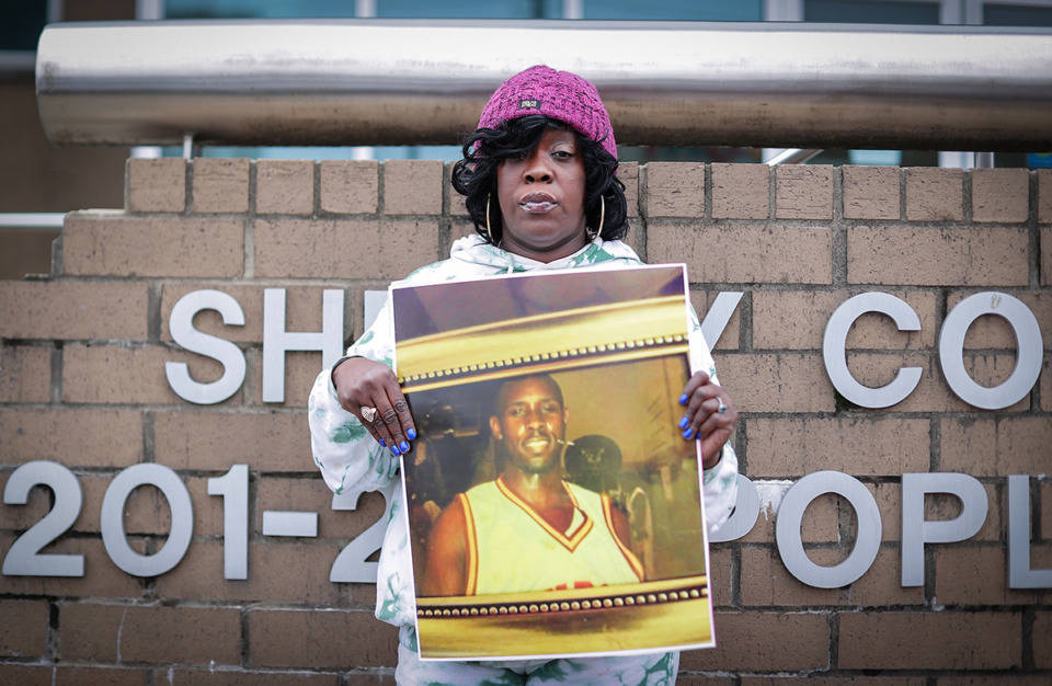 <strong>Kimberly M. Freeman, the mother of Gershun Freeman, poses for a portrait outside of the Shelby County Criminal Justice Center on Feb. 16, where her son died while in custody after a physical altercation with officers.</strong> (Patrick Lantrip/The Daily Memphian)