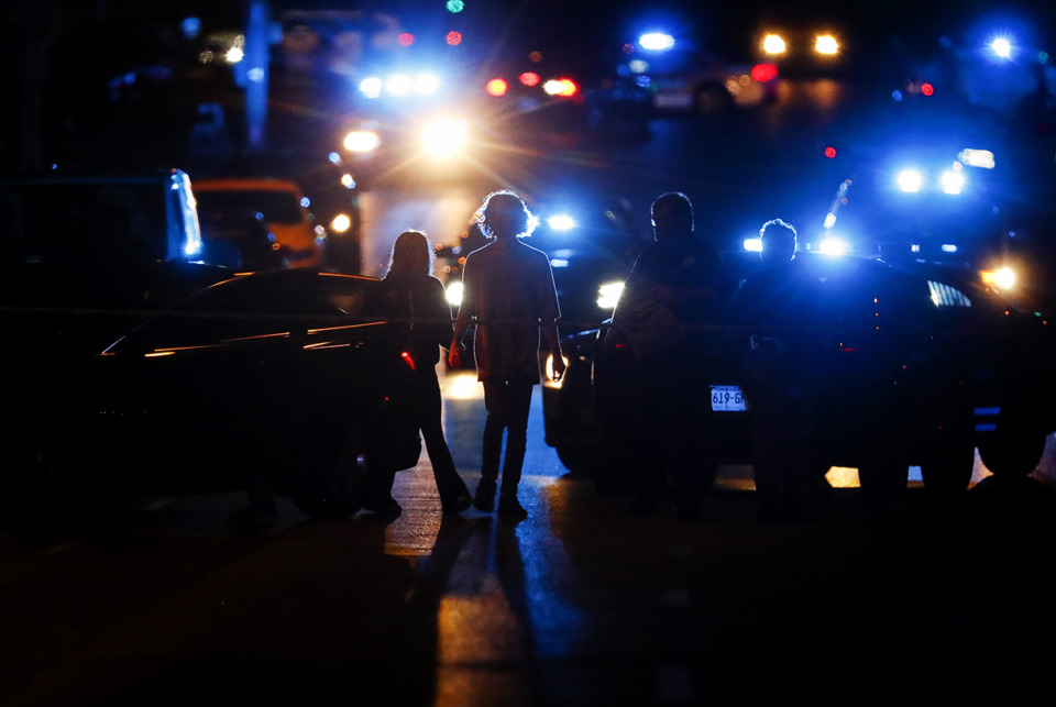 <strong>Memphis Police officers on the scene of an apparent carjacking at Poplar Avenue and Hawthorne Street in connection with a spree shooter on Sept. 7, 2022. Ezekiel Kelly, who was arrested for the crimes, was a name with which Memphis Allies officials were familiar.</strong> (Mark Weber/The Daily Memphian file)
