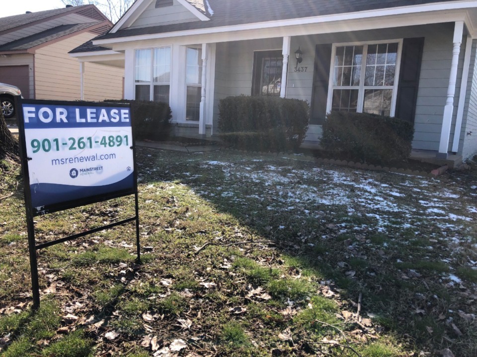 <strong>Memphis area cities are considering various remedies to address the&nbsp; issues surrounding investors buying large numbers of homes and converting them to rentals. A &ldquo;for lease&rdquo; sign advertises a rental property in Horn Lake.</strong> (Beth Sullivan/The Daily Memphian file)