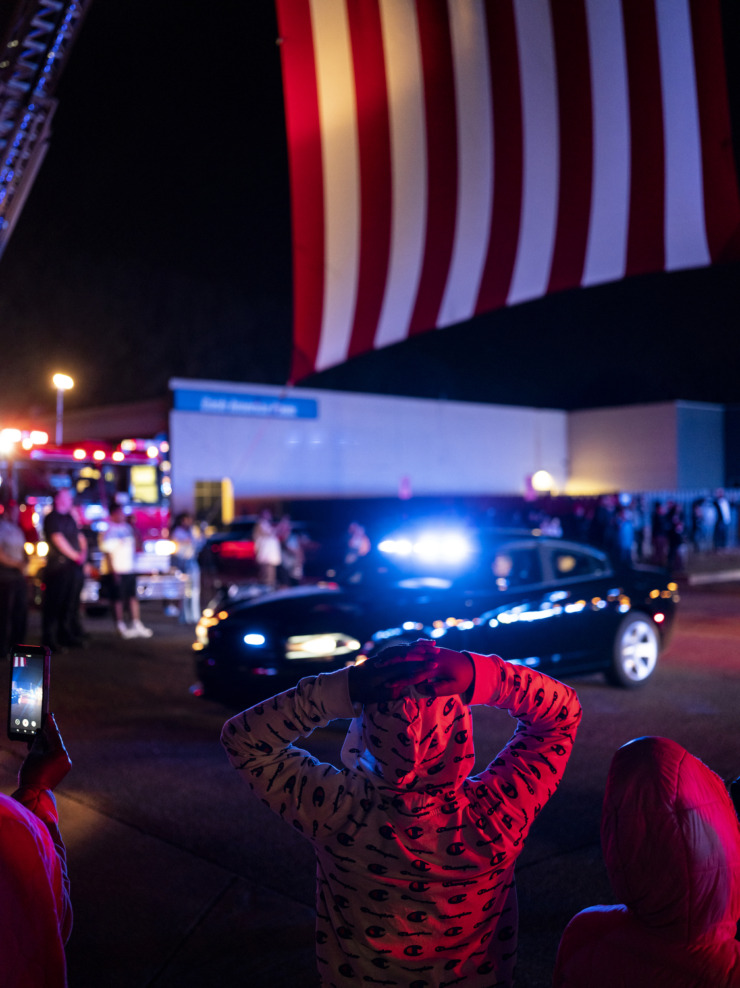 <strong>An unmarked police car displays its lights during&nbsp;the&nbsp;&ldquo;Sea of Blue&rdquo; event&nbsp;on Feb. 27, 2023.</strong>&nbsp;(Brad Vest/Special to The Daily Memphian