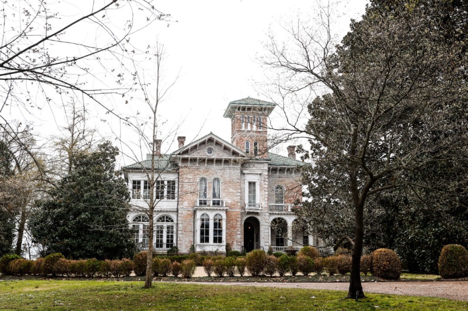 <strong>Annesdale Mansion, a pristine example of Italianate antebellum architecture off Lamar near Central Avenue, will go on the auction block starting April 7.&nbsp;</strong> (Mark Weber/The Daily Memphian)