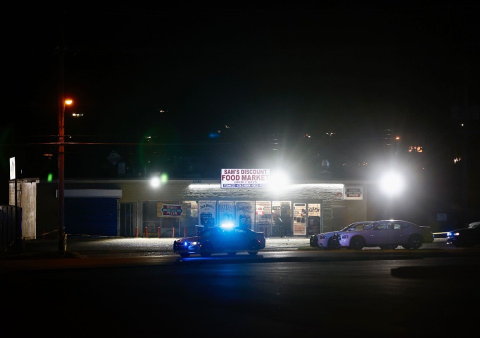 <strong>Two Memphis police officers were involved in a shooting around 7:30 p.m. Thursday, March 30, at a convenience store on&nbsp;East Raines Road.</strong> (Mark Weber/The Daily Memphian)