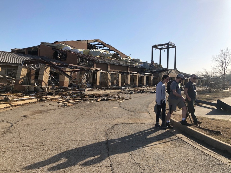 <strong>Wynne High School is damaged from Friday's severe weather in Wynne, Ark., on Saturday, April 1. Unrelenting tornadoes tore through parts of the South and Midwest and shredded homes and shopping centers.</strong> (Adrian Sainz/AP Photo)