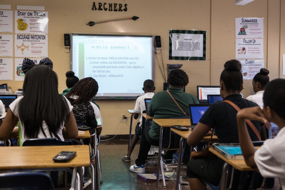 <strong>Sherwood Middle School 8th Graders complete an alebra assignment in a &ldquo;virtual classroom&rdquo; environment.</strong> (The Daily Memphian file)