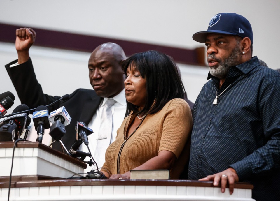 <strong>RowVaughn Wells (middle), mother of Tyre Nichols, attends a press conference with husband Rodney Wells (right) and attorney Ben Crump (left) on Friday, Jan. 27, 2023.</strong> (Mark Weber/The Daily Memphian file)