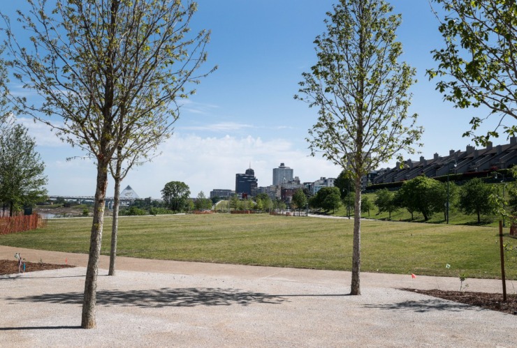 <strong>Green space at the newly remodeled Tom Lee Park on Tuesday, April 18, 2023.</strong> (Mark Weber/The Daily Memphian)