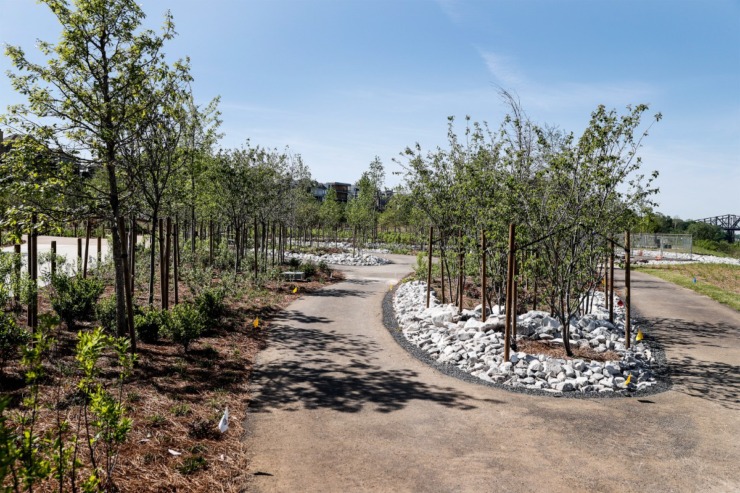 <strong>Walkways at the newly remodeled Tom Lee Park.</strong> (Mark Weber/The Daily Memphian)