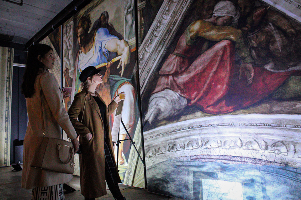 <strong>&ldquo;Michelangelo&rsquo;s Sistine Chapel: The Exhibition&rdquo;&nbsp;features Michelangelo&rsquo;s paintings from the Sistine Chapel reproduced as high-definition photographic prints, showing the artist&rsquo;s 34 frescoes in detail.</strong> (Courtesy SEE Global Entertainment)