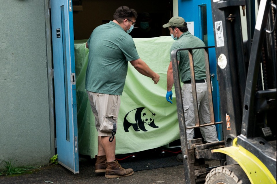 <strong>In this photo released by Xinhua News Agency, workers transfer a cage loaded with giant panda Ya Ya at the Memphis Zoo in Memphis., on April 26, 2023. Ya Ya the giant panda landed in Shanghai Thursday, April 27 afternoon after departing from the Memphis Zoo, where it has spent the past 20 years on loan.</strong> (Liu Jie/Xinhua via AP)