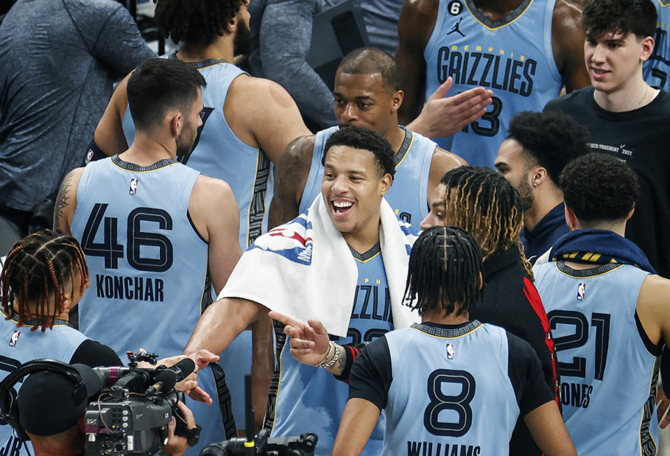 <strong>Memphis Grizzlies guard Desmond Bane (middle) celebrates with his teammates after defeating the Los Angeles Lakers April 26. Geoff Calkins writes that the Grizzlies can still win a title.</strong> (Mark Weber/The Daily Memphian)