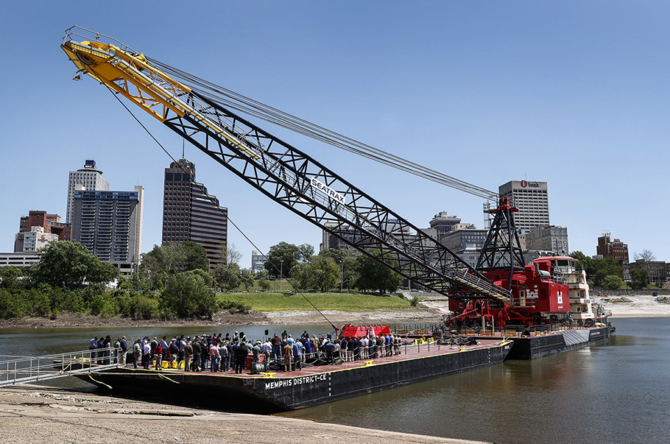 <strong>The U.S. Army Corps of Engineers&rsquo; new Grader Bank Grading Unit sits in the Mississippi River.</strong> (Mark Weber/The Daily Memphian)