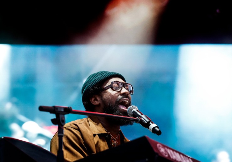 <strong>P.J. Morton belts one out during the Beale Street Music Festival Friday.</strong> (Mark Weber/The Daily Memphian)