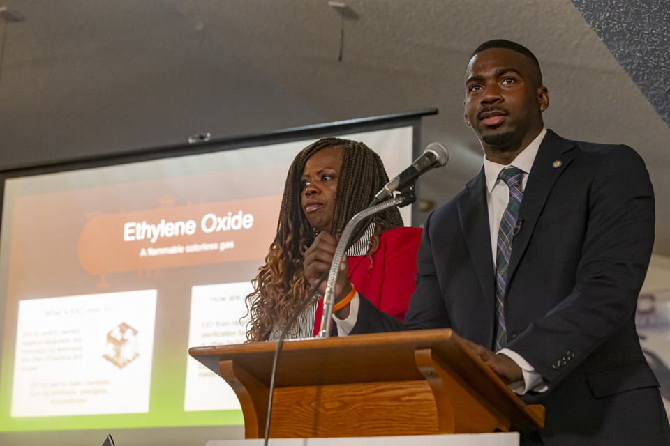 <strong>Mallory Heights Community President Vera Holmes (left) and KeShaun Pearson (right) hold town hall meeting addressing the EtO pollution from the local sterilization plant in South Memphis on Saturday, June 3, 2023.</strong> (Ziggy Mack/Special to The Daily Memphian)