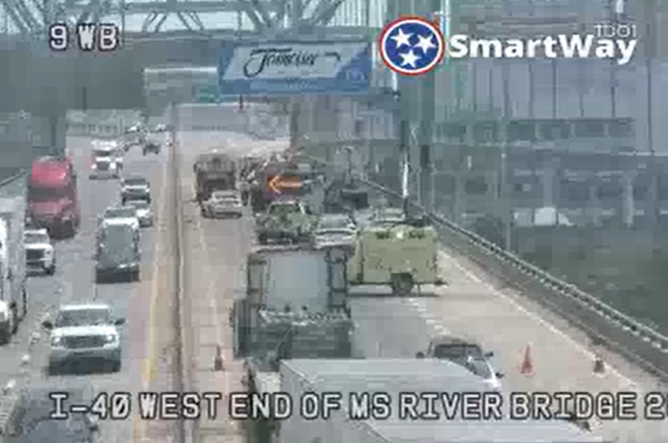 <strong>Eastbound traffic was backed up on the Interstate 40 bridge over the Mississippi River June 7.</strong> (Tennessee Department of Transportation SmartWay June 7 screenshot)