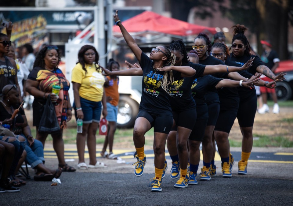 <strong>Alumnae of the Sigma Gamma Rho sorority dance in the Greek Stroll-Off at the Memphis Juneteenth Celebration in Health Sciences Park June 17, 2023.</strong> (Patrick Lantrip/The Daily Memphian)
