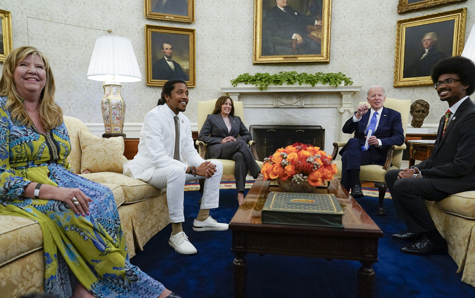 <strong>President Joe Biden speaks as he meets with Tennessee state lawmakers State Rep. Gloria Johnson, D-Knoxville (left) State Rep. Justin Jones, D-Nashville (second from left) and State Rep. Justin j. Pearson, D-Memphis (right), in the Oval Office of the White House April 24 in Washington. Vice President Kamala Harris listens third from left.</strong> (Andrew Harnik/AP file)