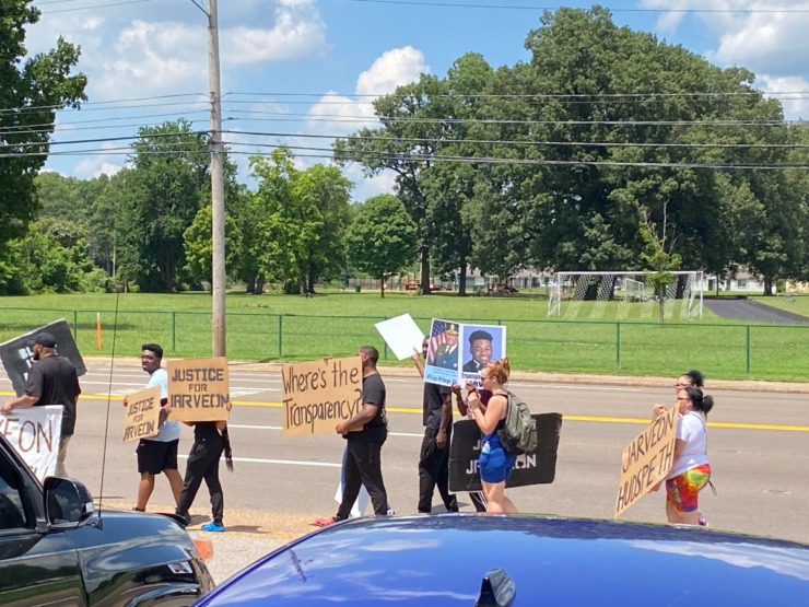 <strong>A dozen protesters picketed the opening Saturday, July 22, of Floyd Bonner’s campaign headquarters. The group protested the June death of Jarveon Hudspeth in a traffic stop by Shelby County Sheriff’s deputies.</strong> (Bill Dries/Daily Memphian)