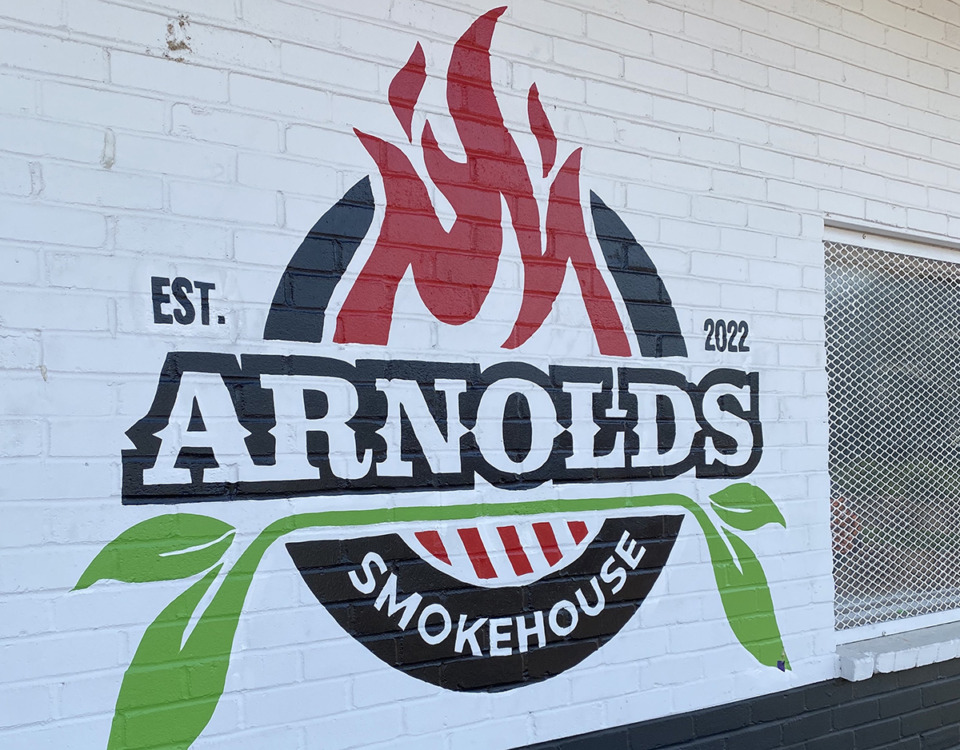 <strong>Arnold's Smokehouse offers both meaty and vegan barbecue menus.</strong> (Bianca Phillips/The Daily Memphian)