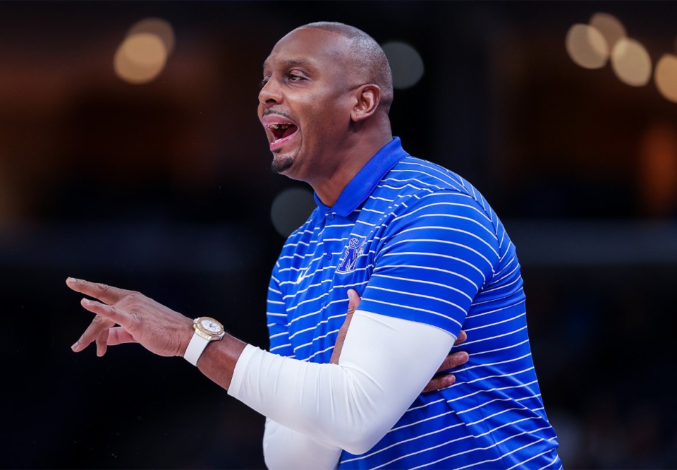 <strong>Memphis coach Penny Hardaway coaches from the sidelines during a Dec. 29, 2022 game against South Florida.</strong> (Patrick Lantrip/The Daily Memphian file)
