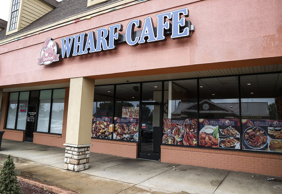 <strong>Seafood Wharf Cafe opened May 28 in Cordova.</strong> (Mark Weber/The Daily Memphian)