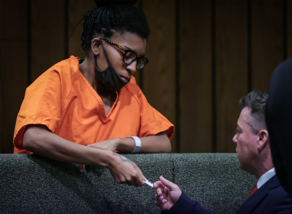 <strong>Brittney Jackson speaks to attorney Kenneth Brashier after a court appearance June 20, 2023.</strong> (Patrick Lantrip/The Daily Memphian file)