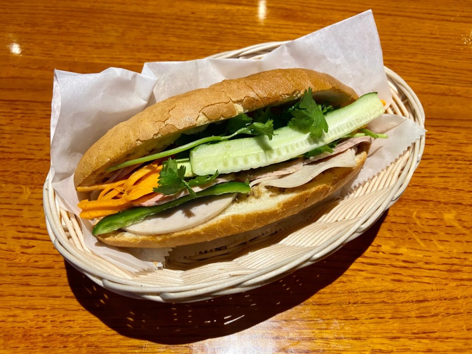 <strong>Pho 4ever&rsquo;s b&aacute;nh m&igrave; dac biet.</strong> (Joshua Carlucci/Special to The Daily Memphian)
