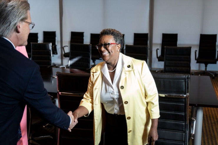 <strong>Eric Barnes, CEO of The Daily Memphian, left, greets mayoral candidate Karen Camper, right, before the start of The Daily Memphian Mayoral Debate at WKNO.</strong> (Brad Vest/Special to The Daily Memphian)