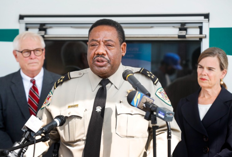 <strong>Shelby County Sheriff Floyd Bonner Jr. (middle) speaks along with Gary Cordell, (left) SAVIN Program Coordinator of the Tennessee Sheriffs&rsquo; Association during a press conference on Monday, Sept. 13, 2021.</strong> (Mark Weber/The Daily Memphian)