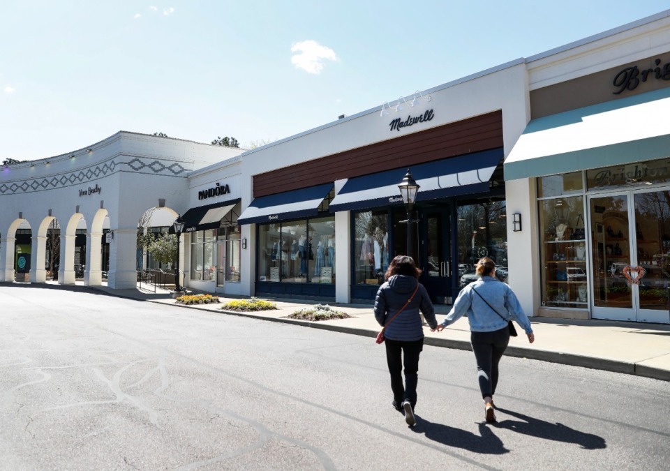 <strong>A mother and daughter peruse the shops at Saddle Creek on Thursday, April 7, 2022,</strong> (Mark Weber/The Daily Memphian file)