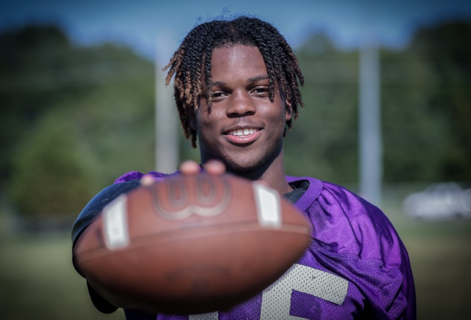 <strong>Last week, Southwind High quarterback Kelvin Perkins threw for 265 yards and four scores while running for 85 and two more as the Jaguars raced past Horn Lake, 47-12.</strong> (Patrick Lantrip/The Daily Memphian)