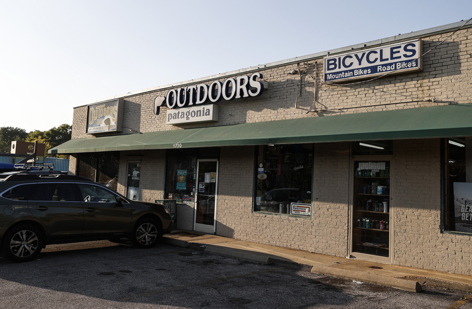 <strong>Outdoors Inc. will close its location at 1710 Union Ave. to focus on website sales and invest in its flagship location in East Memphis on Poplar Avenue.</strong> (Mark Weber/The Daily Memphian)