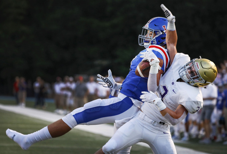 <strong>Memphis University School receiver Gavin McKay (left) loses a shoe while making a touchdown catch against Christian Brothers High School defender Braden Acuff (right) on Friday, Sept. 5, 2019.</strong> (Mark Weber/The Daily Memphian file)