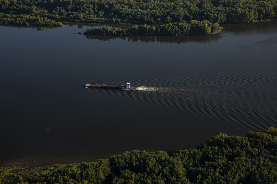 <strong data-stringify-type="bold">A barge on the Mississippi River near the Quad Cities on Monday, Sept. 18, 2023.</strong>&nbsp;(Aerial support provided by Lighthawk, Nick Rohlman/Courtesy The Gazette)&nbsp;