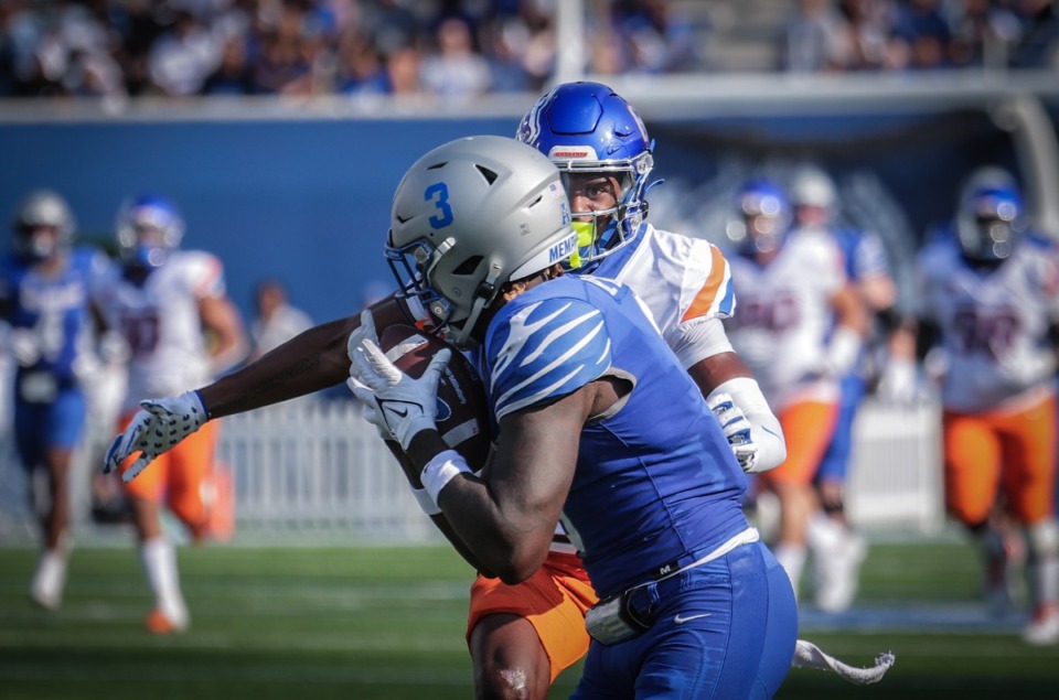 <strong>Memphis receiver Roc Taylor (3) snags a pass during a Sept. 30, 2023, game against Boise State.</strong> (Patrick Lantrip/The Daily Memphian)