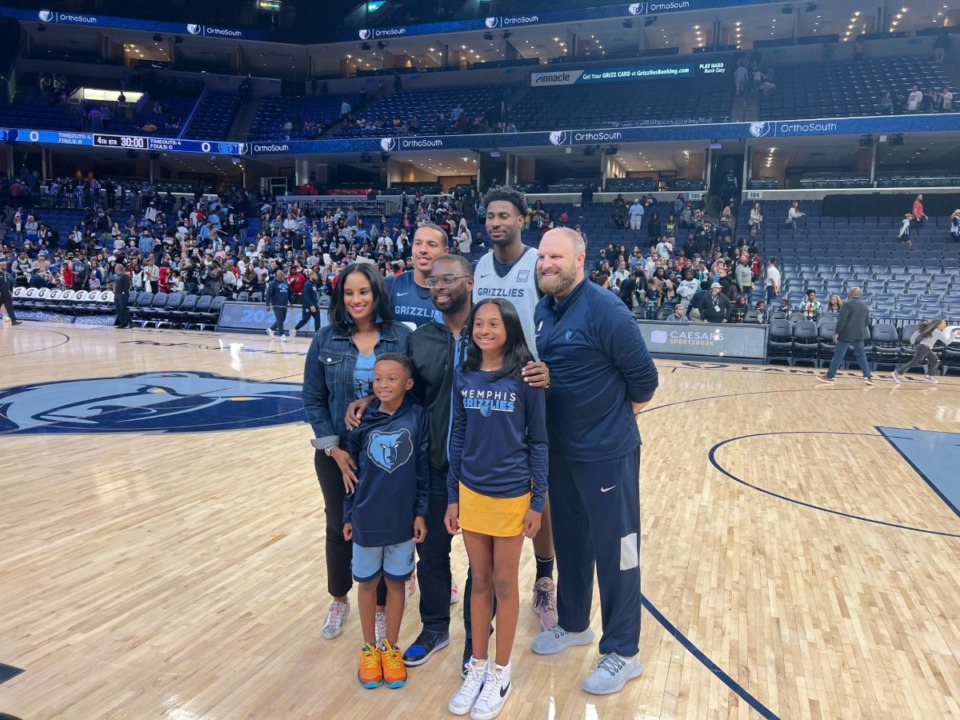 <strong>&ldquo;I have season tickets,&rdquo; Mayor-elect Paul Young said.&nbsp;&ldquo;You&rsquo;ll see me around.&rdquo; He and his family posed with Grizzlies players Desmond Bane and Jaren Jackson Jr., and Coach Taylor Jenkins&nbsp;after the Memphis Grizzlies open practice Saturday, Oct. 7 at FedExForum.</strong>&nbsp;(Drew Hill/The Daily Memphian)