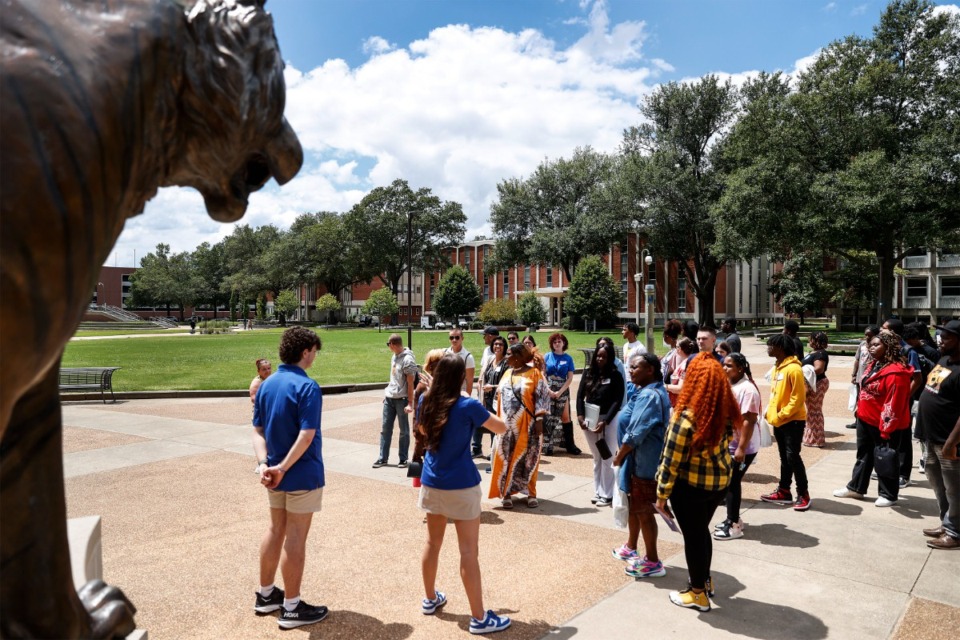 <strong>University of Memphis incoming freshmen and their parents take a campus tour on Wednesday, August 16, 2023.</strong> (Mark Weber/The Daily Memphian file)