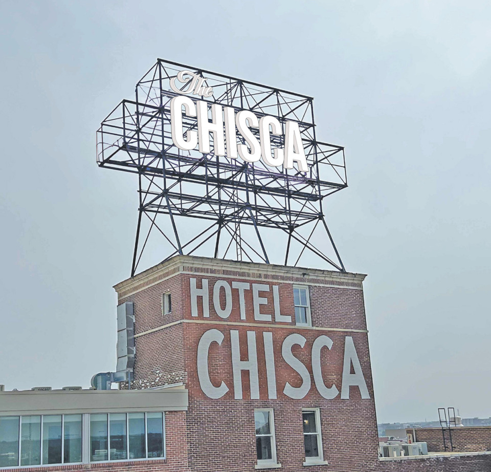 <strong>A rendering of what the Hotel Chisca sign could look like.</strong> (Courtesy LSI Graphics)