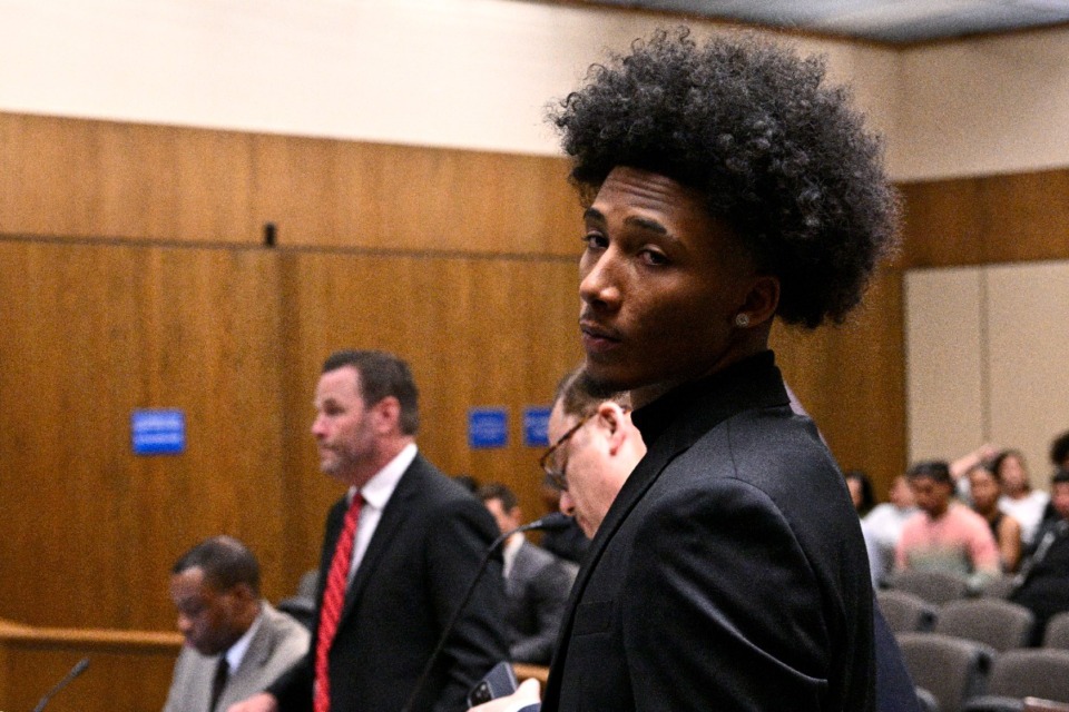 <strong>Mikey Williams looks on in court Friday, Oct. 27, 2023, in El Cajon, Calif. The star Memphis basketball recruit is in Superior Court for arraignment on nine felony charges stemming from a March 27 shooting at his $1.2 million home.</strong> (Orlando Ramirez/AP)