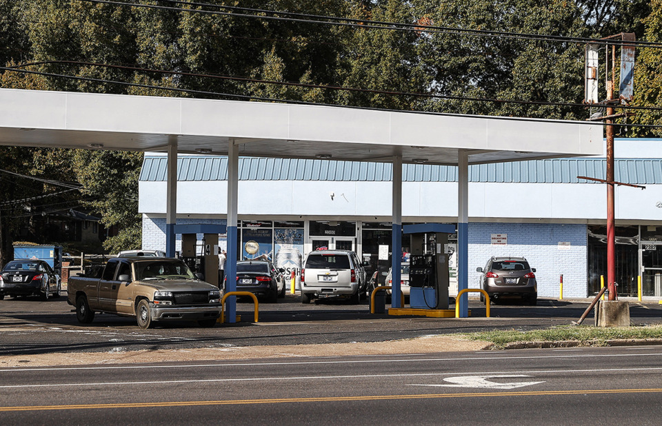 <strong>Shelby County District Attorney General Steve Mulroy and&nbsp;&nbsp;Shelby County General Sessions Division 14 Environmental Court have closed the&nbsp;EZ Express&nbsp;at 2380 Frayser Blvd.</strong> (Mark Weber/The Daily Memphian)