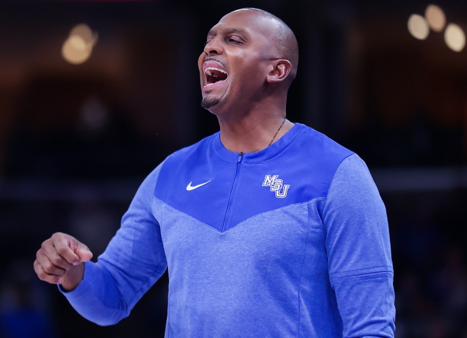 <strong>University of Memphis head coach Penny Hardaway tries to get his team's attention during a Dec. 17, 2022 game against Texas A&amp;M University.</strong> (Patrick Lantrip/The Daily Memphian file)
