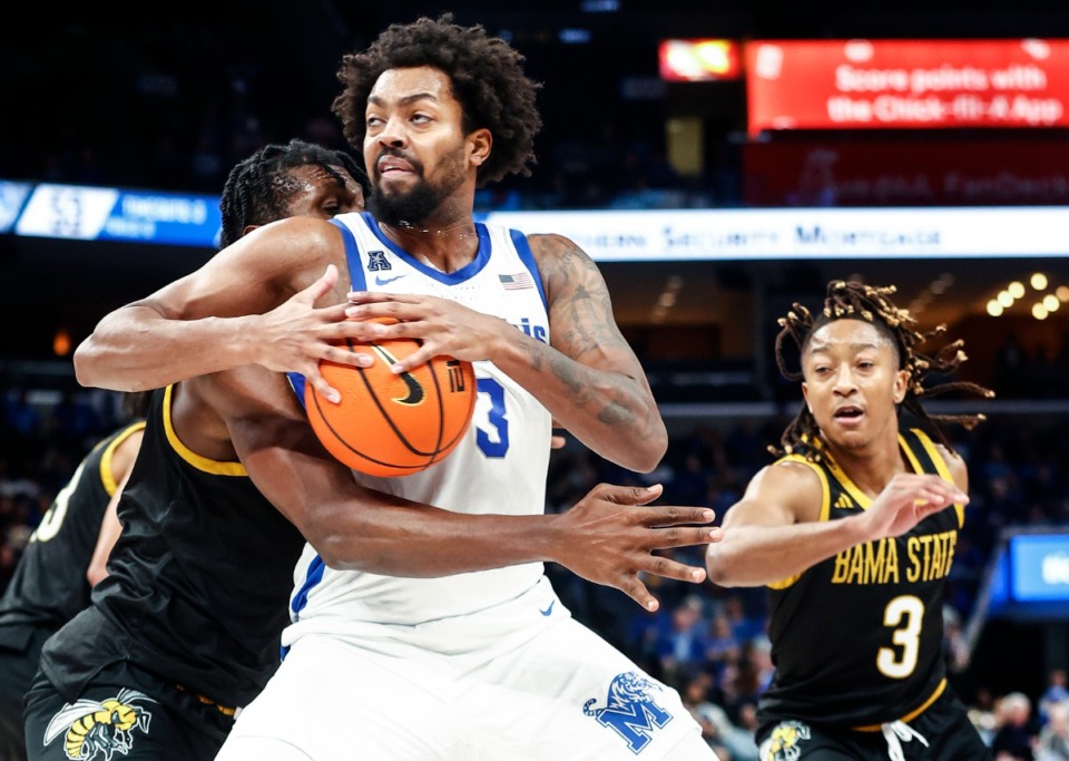 <strong>Memphis Tigers center Jordan Brown drives to the basket against Alabama State during action on Friday, Nov. 17, 2023.</strong> (Mark Weber/The Daily Memphian)