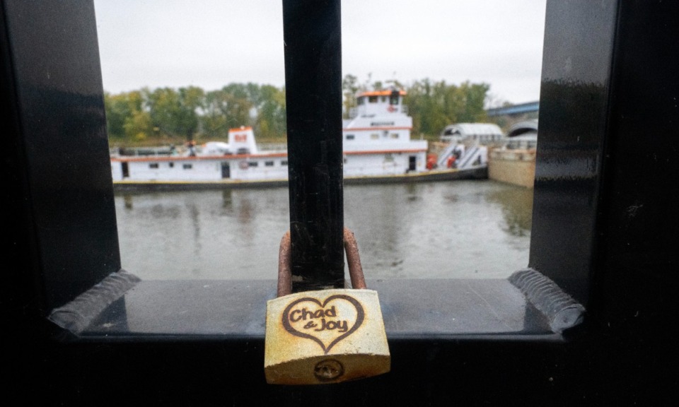 <strong>A padlock attached by lovers to an overlook on the Mississippi River is shown Oct. 19 in Marquette, Iowa. Approximately 70 million people live within the river basin, which drains 42% of the continental U.S.</strong>&nbsp;(Mark Hoffman/Milwaukee Journal Sentinel)