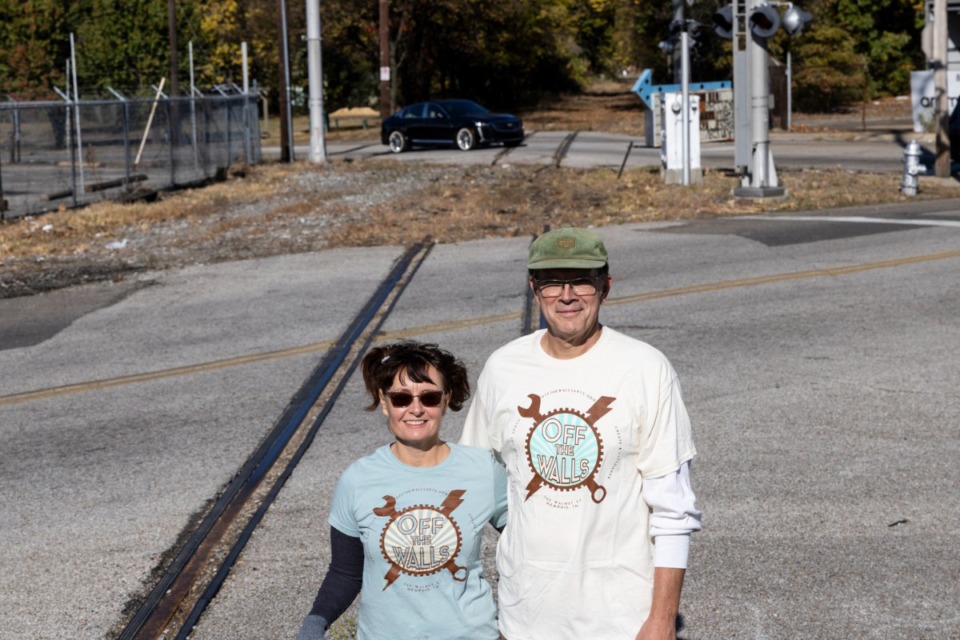 <strong>Yvonne Bobo (left), and Brendan Duffy are leading a project with Off the Walls Arts on an abandoned railroad spur between South City and the Edge District that they're hoping to turn into the Off the Rails Art Line. The led a cleanup day there Saturday, Nov. 11, 2023.&nbsp;&ldquo;It will take a while and a lot of money,&rdquo; Duffy said.</strong> (Brad Vest/Special to The Daily Memphian)