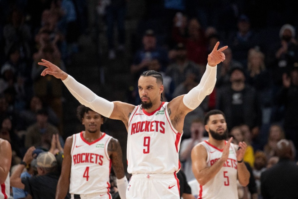 <strong>Houston Rockets guard Dillon Brooks (9) signals to the crowd as he is greeted with applause and a standing ovation during the first half of the team's NBA basketball game against the Memphis Grizzlies on Friday, Dec. 15, 2023.</strong> (Nikki Boertman/AP)