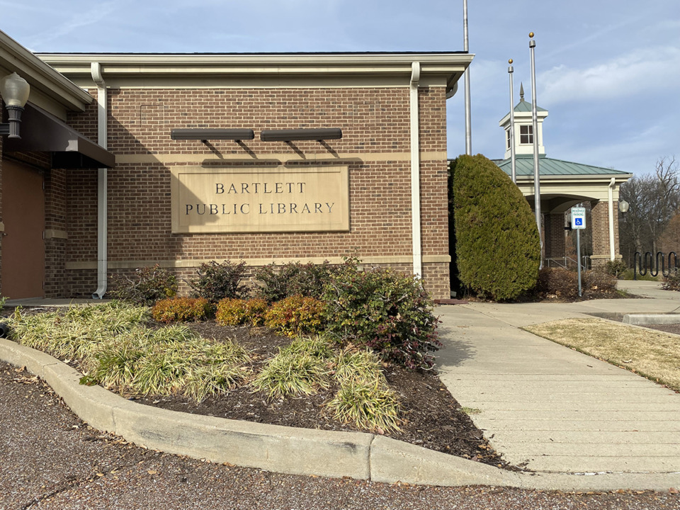 <strong>&ldquo;Being partnered with Memphis Public Libraries comes with some advantages to Bartlett,&rdquo; said Bartlett Library manager&nbsp;Nakia Armstrong. But there are other reasons the city is considering a move to another vendor.</strong>&nbsp;(Michael Waddell/Special to The Daily Memphian)