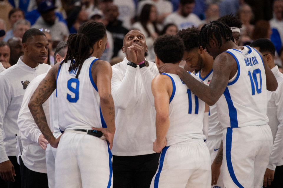 <strong>Memphis head coach Penny Hardaway looks at the scoreboard as he takes a timeout with his team during the game against Clemson Saturday, Dec. 16.</strong> (Nikki Boertman/AP Photo file)