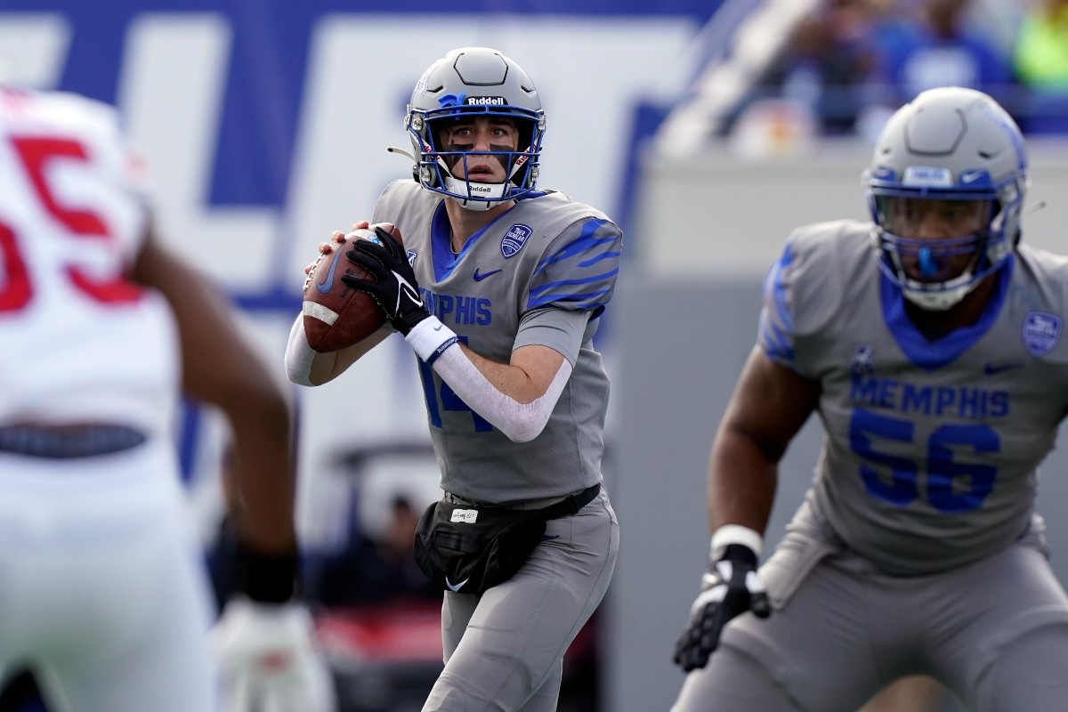 Memphis Quarterback Seth Henigan Can Make History In AutoZone Liberty ...