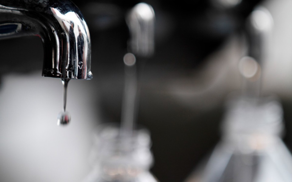<span class="NormalTextRun SCXW126363401 BCX0"><strong>It&rsquo;s a tenuous situation as customers are asked to conserve water if they have it, while also dripping faucets to keep their pipes from freezing or bursting. </strong>(AP file)</span>