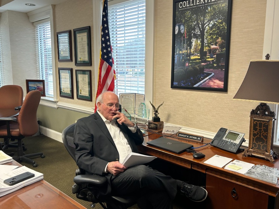 <strong>Collierville Mayor Stan Joyner calls Charles Green Friday, Feb. 9 to congratulate him on his appointment to the school board.</strong> (Abigail Warren/The Daily Memphian)