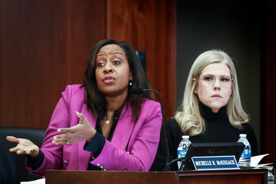 <strong>Memphis-Shelby County Schools board member Amber Huett-Garcia (right) initially voted for Yolonda Brown. Michelle McKissack, left, voted for Marie Feagins.</strong> (Mark Weber/The Daily Memphian)